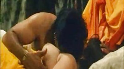 నా గర్ల్‌ఫ్రెండ్ మరియు ఆమె తాగిన అమ్మతో అద్భుతమైన రాత్రి