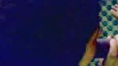 లిటిల్ సిస్టర్ తన బెడ్‌రూమ్‌లో మురికిగా ఉండడాన్ని నేను పట్టుకున్నాను